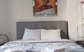 Cozy Fully Equipped Apartment Thessaloniki
